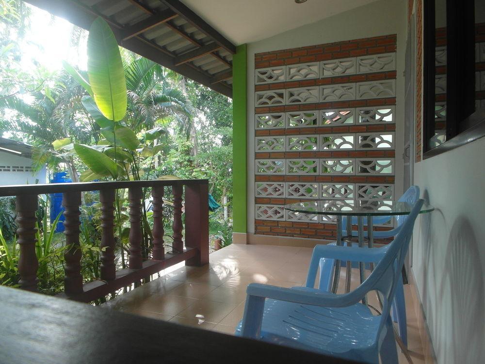 Wandee Bed & Breakfast Khao Lak Exterior photo