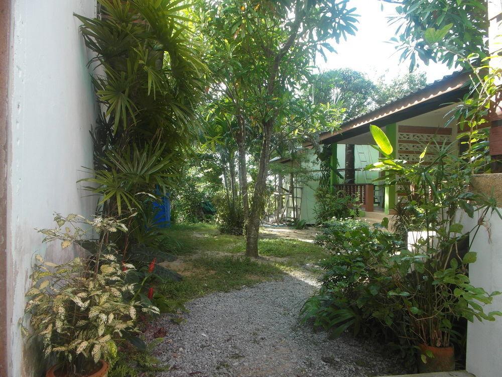 Wandee Bed & Breakfast Khao Lak Exterior photo
