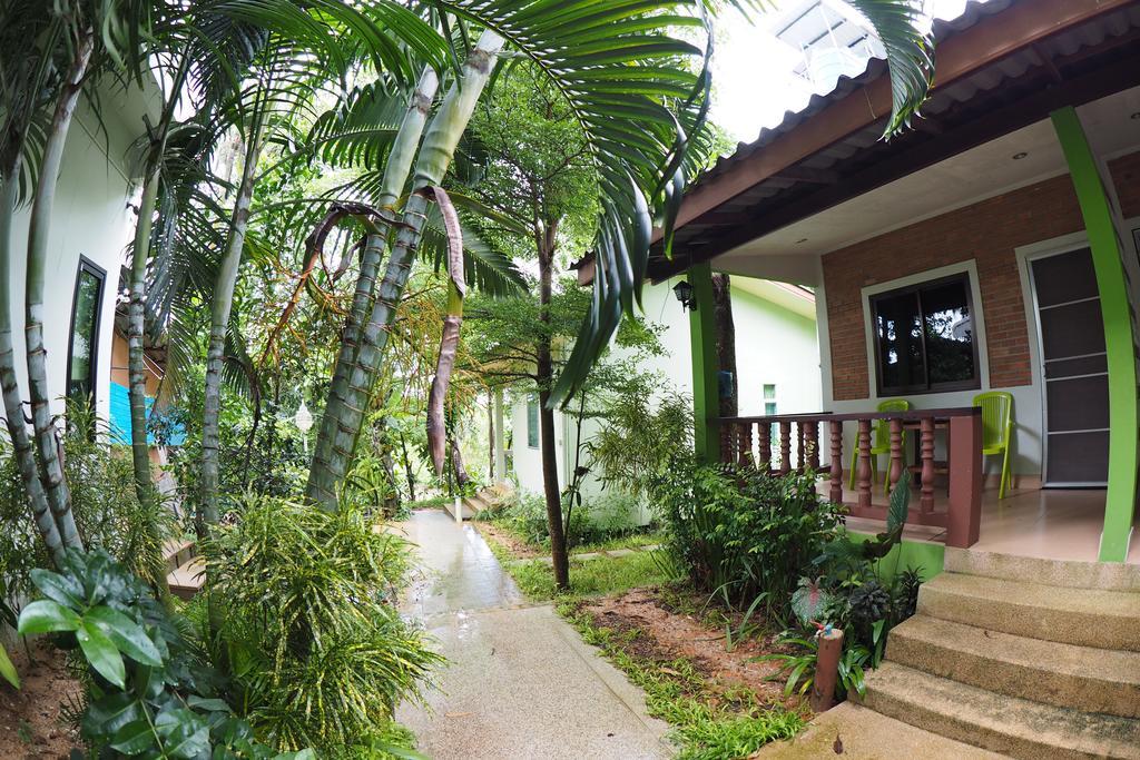 Wandee Bed & Breakfast Khao Lak Exterior photo