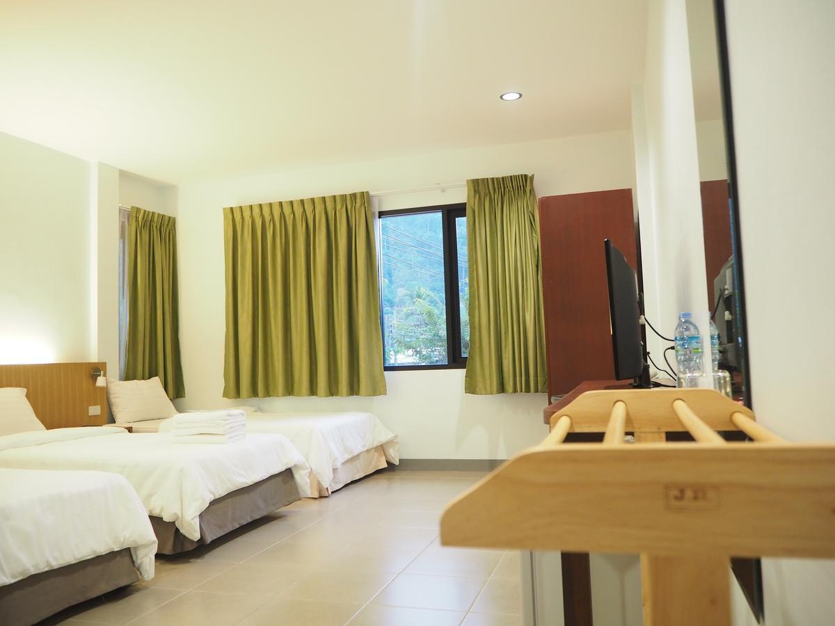Wandee Bed & Breakfast Khao Lak Exterior photo
