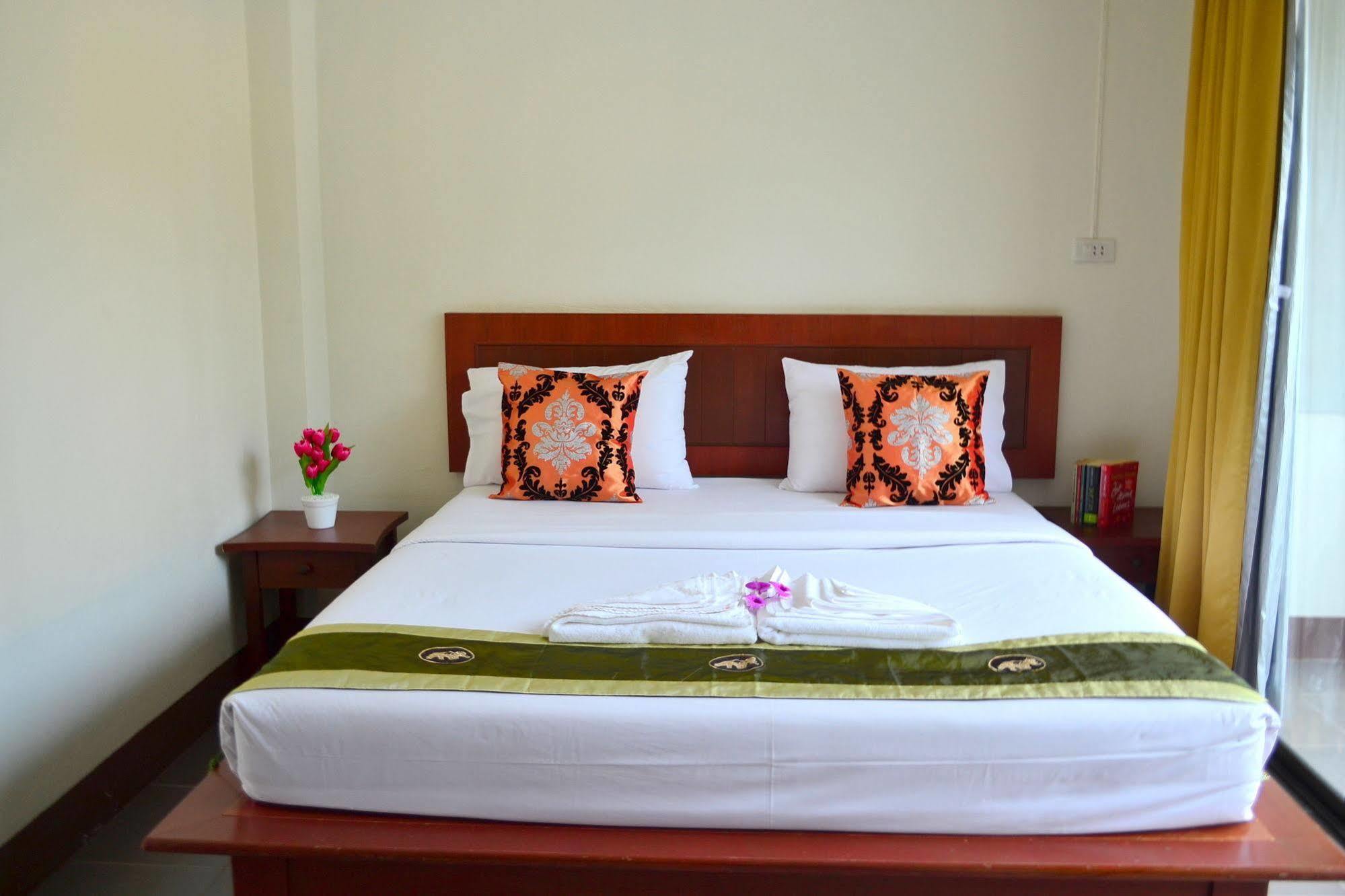 Wandee Bed & Breakfast Khao Lak Exterior photo