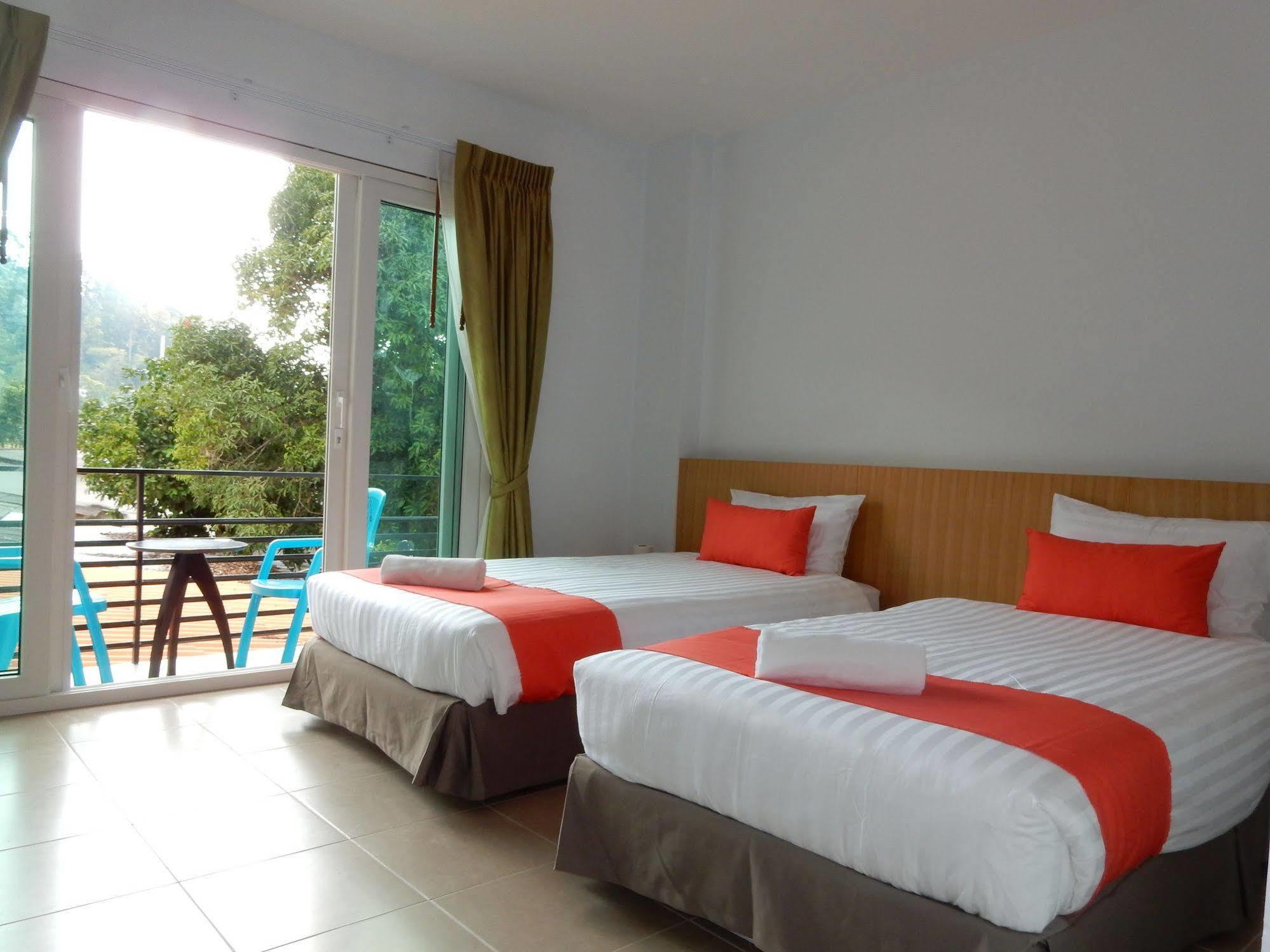 Wandee Bed & Breakfast Khao Lak Exterior photo