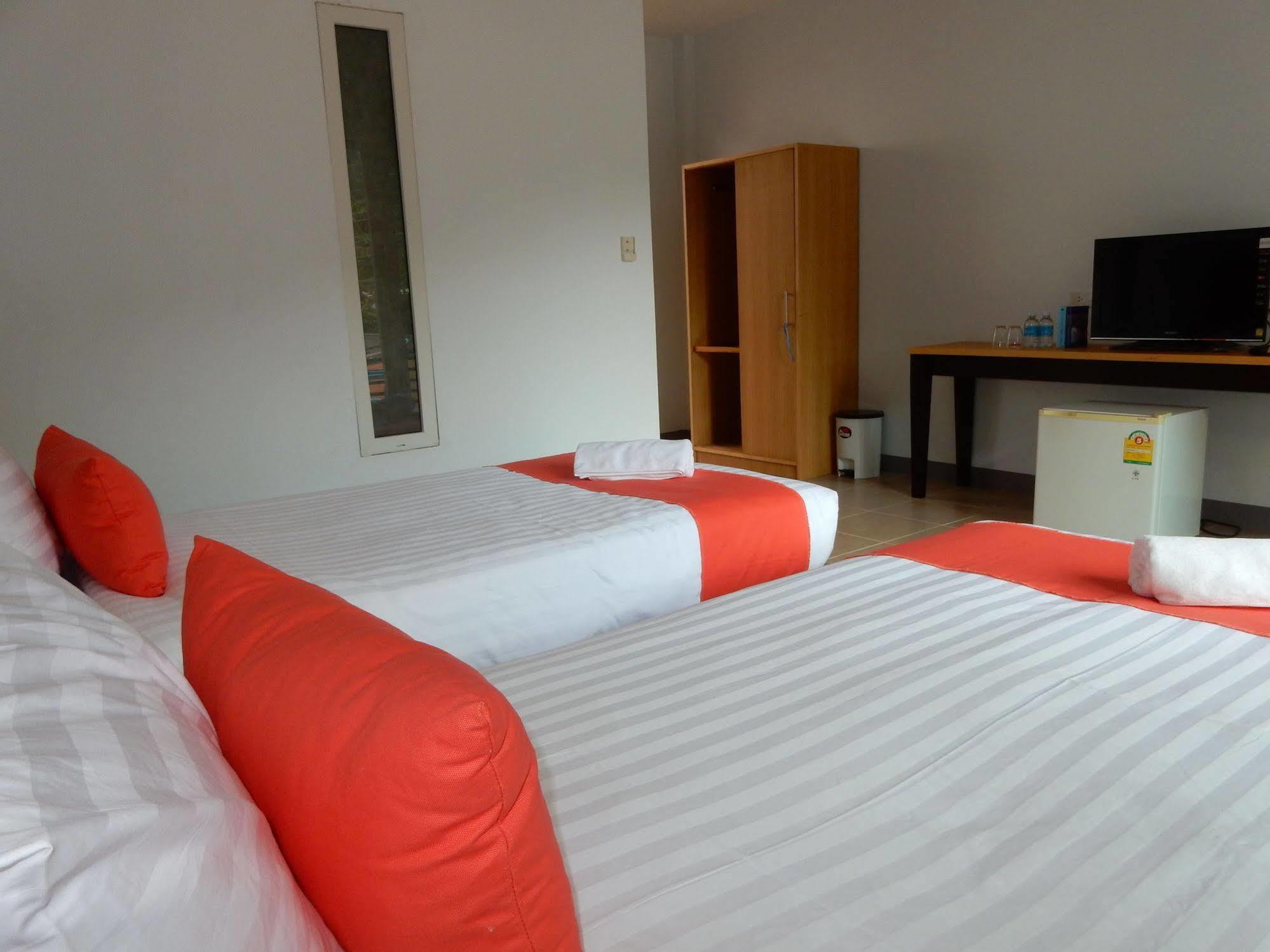 Wandee Bed & Breakfast Khao Lak Exterior photo